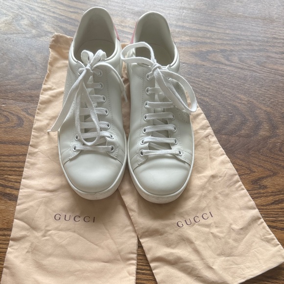 Gucci Women's Ace Sneaker with Interlocking G - Picture 1 of 8